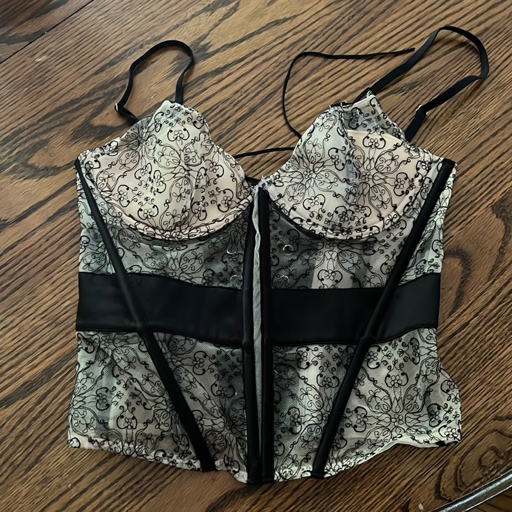 VS corset